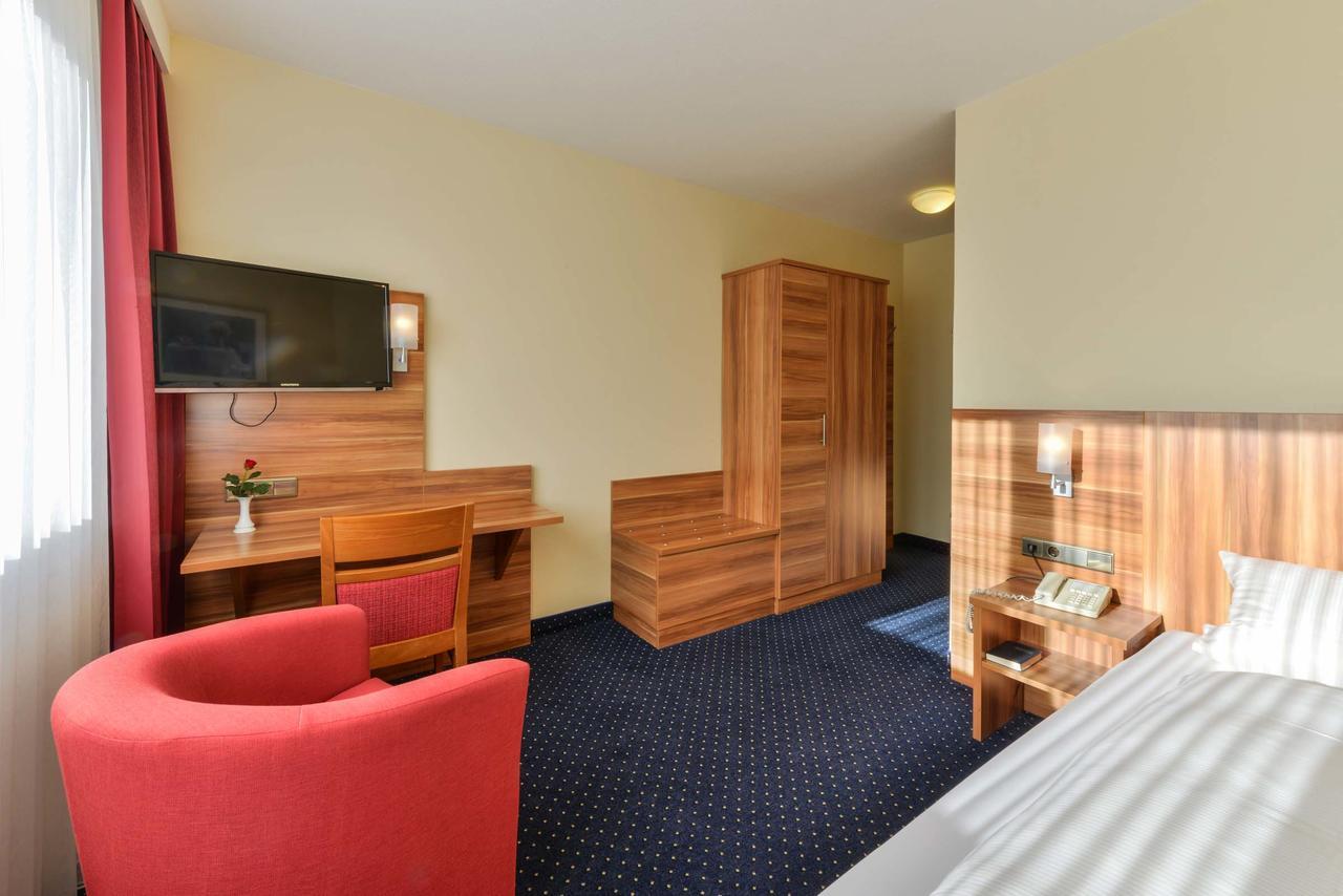 Hotel-Gasthof Rotes Ross هيرودسبيرغ المظهر الخارجي الصورة